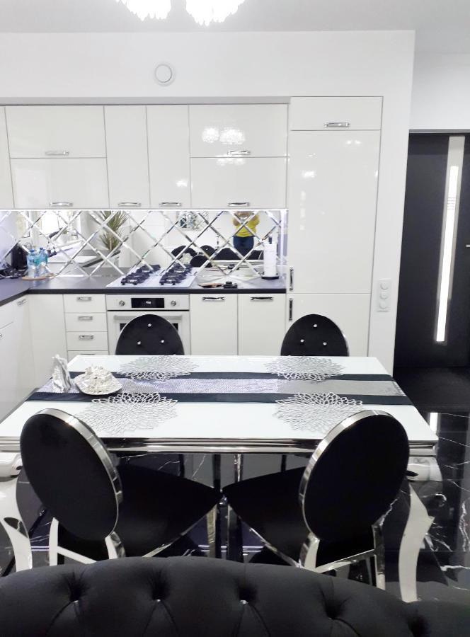Apartament Glamour Γκνιέζνο Εξωτερικό φωτογραφία