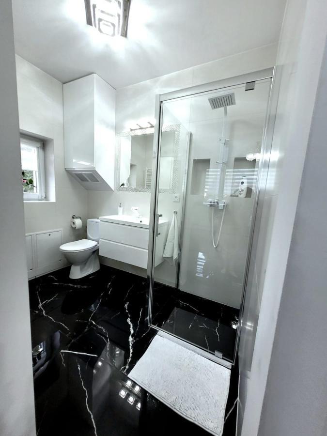 Apartament Glamour Γκνιέζνο Εξωτερικό φωτογραφία
